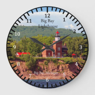 Grande Horloge Ronde Big Bay Lighthouse from water clock