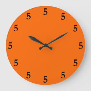 Grande Horloge Ronde Black Five o'Clock Somewhere sur Orange