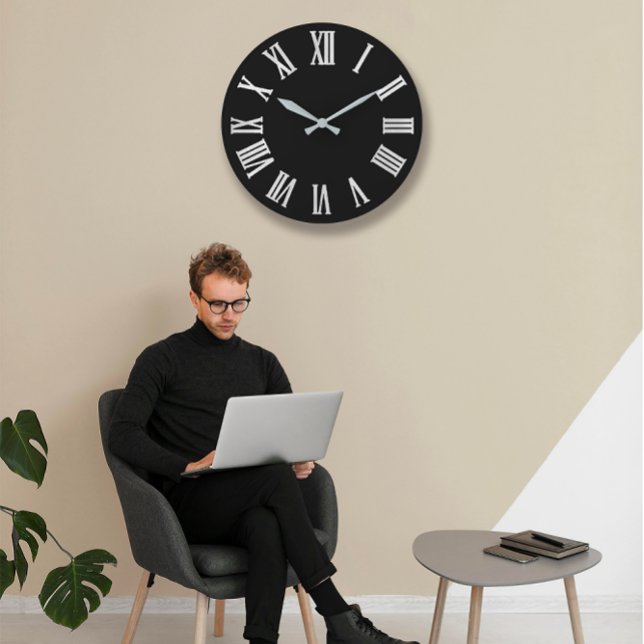 Grande Horloge Ronde Black White Gray Metallic Silver Roman Numbers (Black White Gray Metallic Silver Roman Numbers Large Clock)