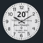 Grande Horloge Ronde Blanc Rustique Bois 20e Anniversaire de Mariage Pe<br><div class="desc">21e Anniversaire de Mariage fleur  Horloge Avec Noms et Année Personnalisés,  20 Ans de Mariage Cadeau pour un Couple,  23e Anniversaire de Mariage Noël  Horloge personnalisée 2025,  Idées Cadeaux 22e Anniversaire de Mariage pour un Couple  Horloge</div>