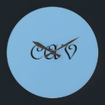 Grande Horloge Ronde Bleu de Cornflower<br><div class="desc">Ce beau haut-parleur bleu cornflower gardera votre haut-parleur chargé et bleu. Il peut également être personnalisé pour en faire votre propre conférencier unique.</div>