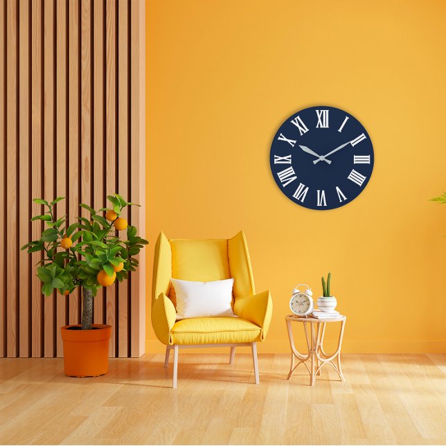 Grande Horloge Ronde Blue Navy Nauti Grey Métallique Argent Romain Numé (Blue Navy Nauti Grey Metallic Silver Roman Number1 Large Clock)