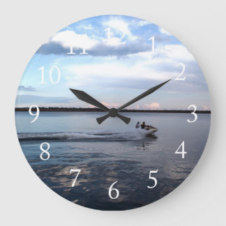 Grande Horloge Ronde Boating in the Kingston lake, Ontario.