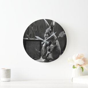 Grande Horloge Ronde Bunny Jouer une guitare