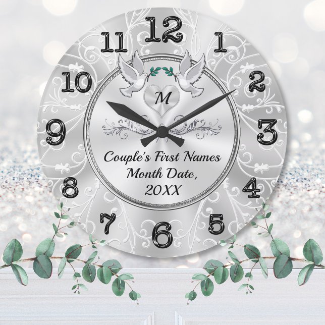 Grande Horloge Ronde Cadeau Mariage personnalisé, Inséparables (Personalized wedding wall clock gift. Affordable bridal shower gifts. Love bird wedding gifts. Heart)