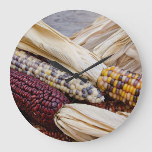 Grande Horloge Ronde Californie. Récolte automnale Maïs indien coloré