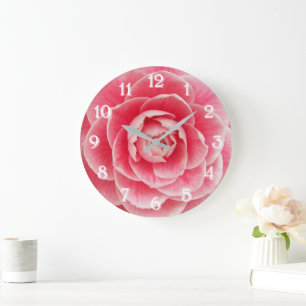 Grande Horloge Ronde Camélia rose en fleurs