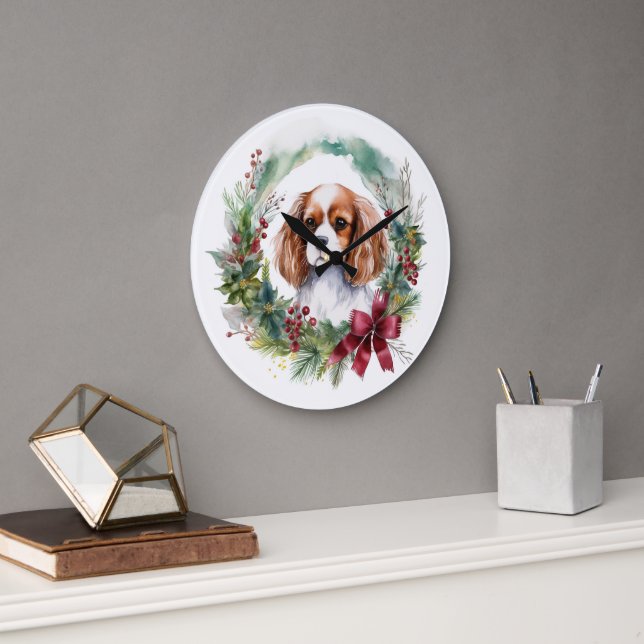 Grande Horloge Ronde Cavalier King Christmas Wreath Festive Pup (Bureau)