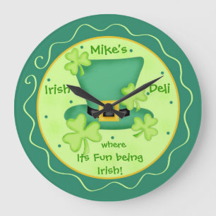 Grande Horloge Ronde Célébration irlandaise de St Patricks de Pub de