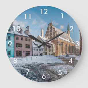 Grande Horloge Ronde Centre-ville hivernal neige à Riga, Lettonie