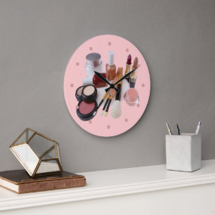Grande Horloge Ronde C'Est Un Moment De Maquillage Quelque Part