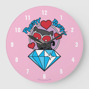 Grande Horloge Ronde Chibi Catwoman assise Sur Le Grand Diamant