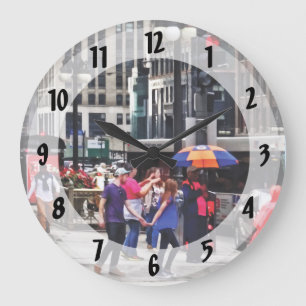 Grande Horloge Ronde Chicago IL - Rainy Day sur E Wacker Drive