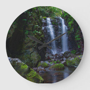 Grande Horloge Ronde Chutes de beautiful in rainforest