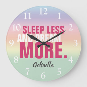 Grande Horloge Ronde Citation Pastel Arc-en-Ciel Féminin Nom