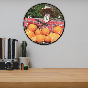 Grande Horloge Ronde Citrouilles de la récolte d'automne et épouvantail