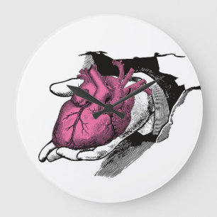 Grande Horloge Ronde Coeur vintage à la main à travers la fissure