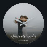 Grande Horloge Ronde Create your own personal photo wedding<br><div class="desc">Create your own personal photo wedding wall clock.
Add your own most beautiful wedding photo,  add your names and wedding date.
Le personnel est toxique.</div>