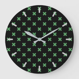 Grande Horloge Ronde Croix verte coutures sur noir