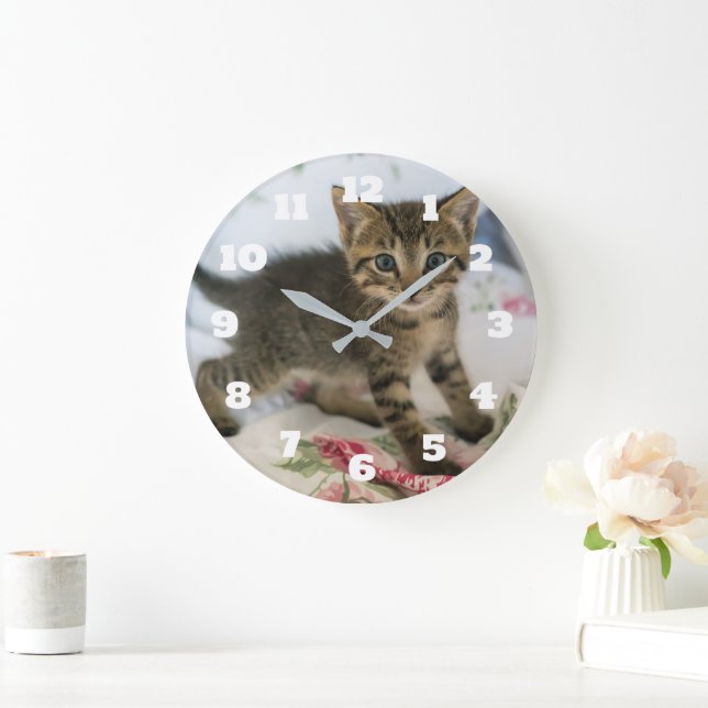 Grande Horloge Ronde Cute Tabby Kitten À L'Air Surpris (Maison)