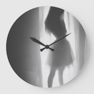 Grande Horloge Ronde Danses d'ombres près de la fenêtre