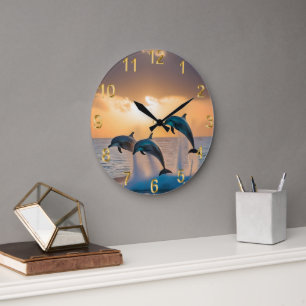 Grande Horloge Ronde Des Dauphins Majestueux Tournent Au Coucher Du Sol