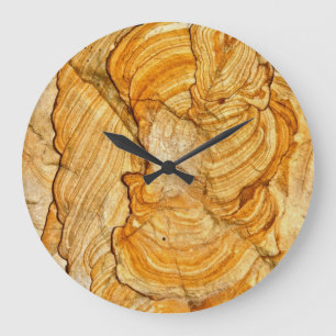 GRANDE HORLOGE RONDE DÉTAIL ABSTRAIT DE PIERRE