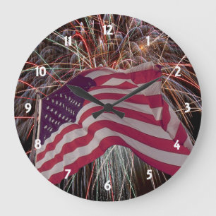 Grande Horloge Ronde Drapeau américain et feux d'artifice