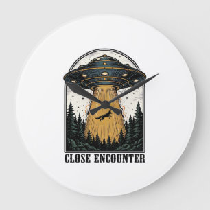 Grande Horloge Ronde Enlèvement de forêt extraterrestre Gravure vintage