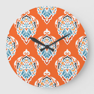 Grande Horloge Ronde Festive damassé vintage motif, design élégant.