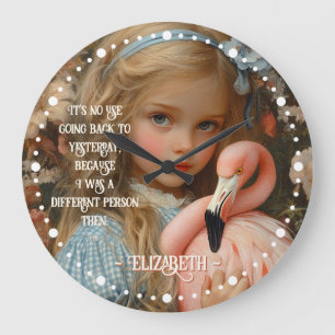 Grande Horloge Ronde Flamant Rose qui embrasse vintage Alice au pays de