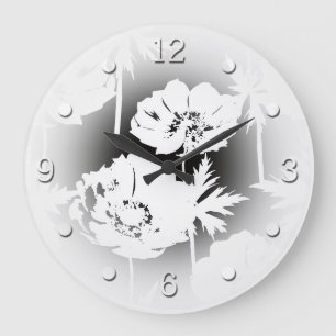 Grande Horloge Ronde Fleurs blanches sur noir.