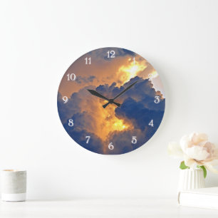 Grande Horloge Ronde Formation de nuages dramatiques