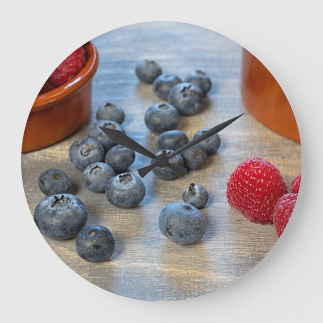 Grande Horloge Ronde Framboises et bleuets (Recto)