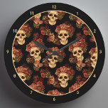 Grande Horloge Ronde Gothique Crâne Noir Rose Couronne Halloween<br><div class="desc">Cette horloge gothique murale d'Halloween avec des numéros d'ivoire présente un motif de crânes déplaisants flottant dans un abîme noir. Chaque crâne est orné de roses rouges. Leurs yeux vides d'âme sont fortement contrastés contre la couronne rose goth et les bouquets de fleurs mortes.</div>