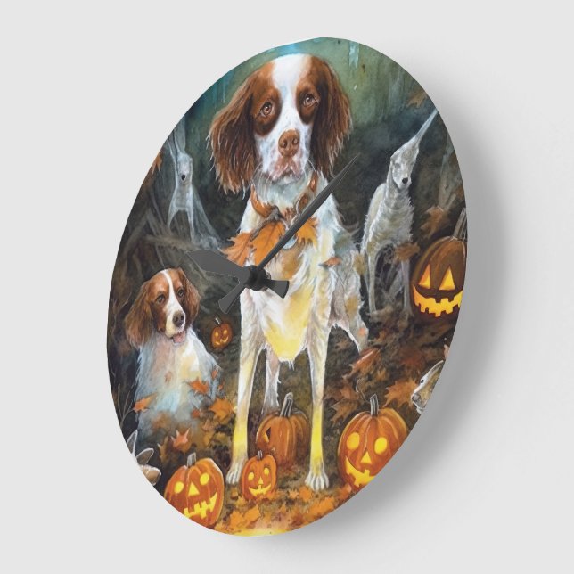Grande Horloge Ronde Halloween Brittany Spaniel With Pumpkins Scary (Angle)