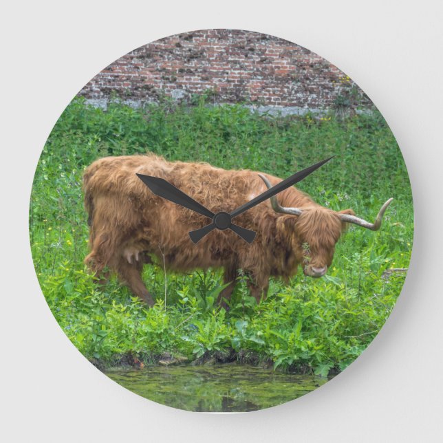 Grande Horloge Ronde Highland cow wall clock (Recto)