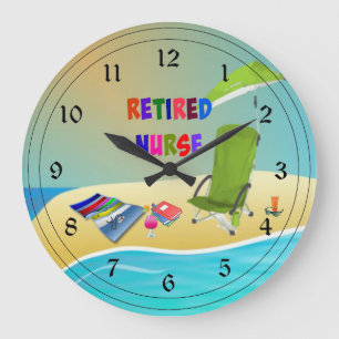 Grande Horloge Ronde Infirmière retraitée, plaisir au soleil