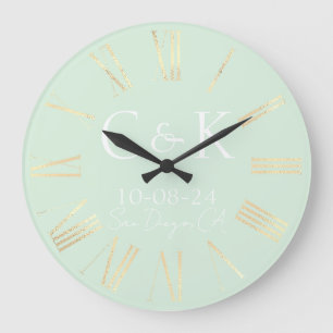 Grande Horloge Ronde Initiales de monogramme sur un mariage vert menthe