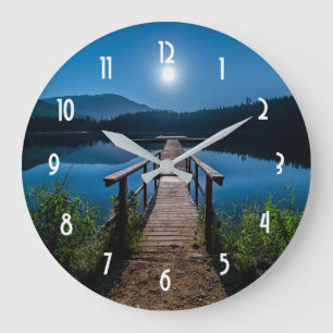 Grande Horloge Ronde Jetée de nuit sous une Pleine lune
