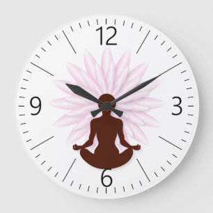 Grande Horloge Ronde Jeune fille pratiquant le yoga