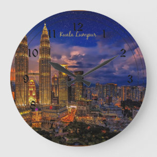 Grande Horloge Ronde Kuala Lumpur skyline