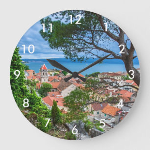 Grande Horloge Ronde La ville croate d'Omis.