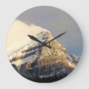 Grande Horloge Ronde Les nuages se jettent au large de la montagne Snow