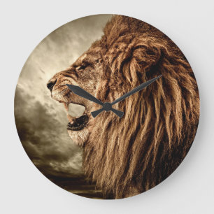 Grande Horloge Ronde Lion rugissant : Art Vintage majestueux.