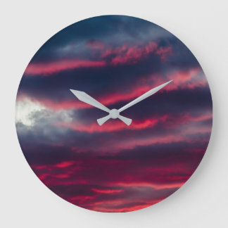 Grande Horloge Ronde loin de notre fenêtre