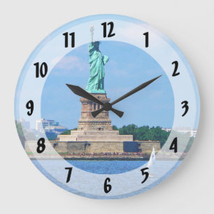 Grande Horloge Ronde Manhattan - Voilier près de la statue de la Libert