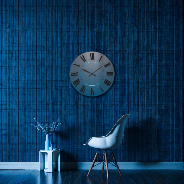 Grande Horloge Ronde Minimalisme moderne Ombre gris bleu chiffres romai (Modern Minimalism Blue Gray Ombre Roman Numbers Large Clock)