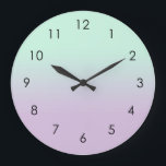 Grande Horloge Ronde Mint Esthétique Pastel Et Ombre Gradient Lilac<br><div class="desc">Design sombre et délicat dans une esthétique pastel couleur menthe magique et violet clair couleur lilas violet. Transition de couleur en dégradé doux. Décor intérieur en dégradé de menthe, décor intérieur sombre et design à thème.</div>