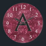 Grande Horloge Ronde Monogramme de l'étincelle de Bourgogne Nom et init<br><div class="desc">Purple Burgundy Sparkle et Shimmer Monogramme Nom et horloge murale initiale de service. L'horloge murale fait le cadeau parfait pour quelqu'un qui aime Maroon scintillant.</div>